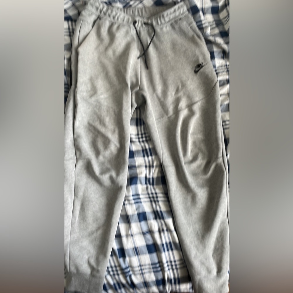 Nike tech fleece pants grey